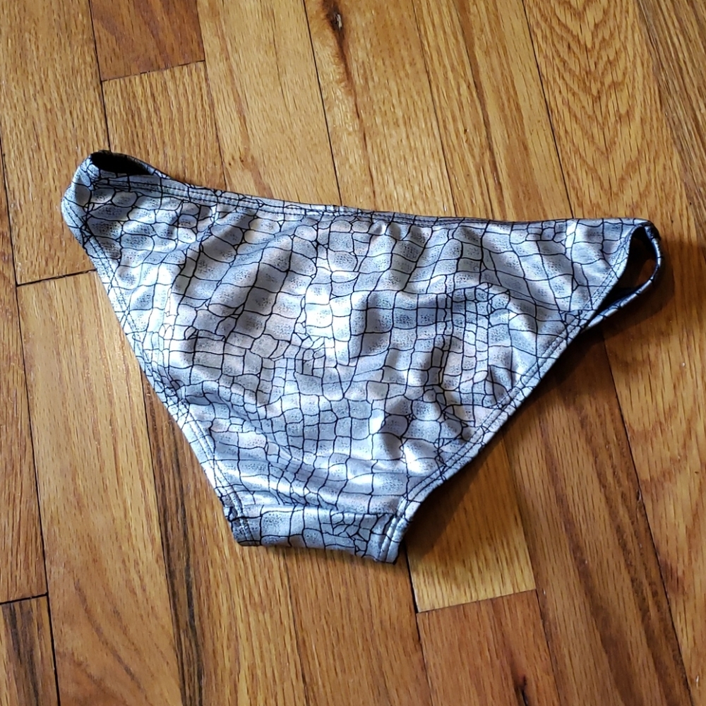 SOLD 💢 Bikini - Picture 6 of 8